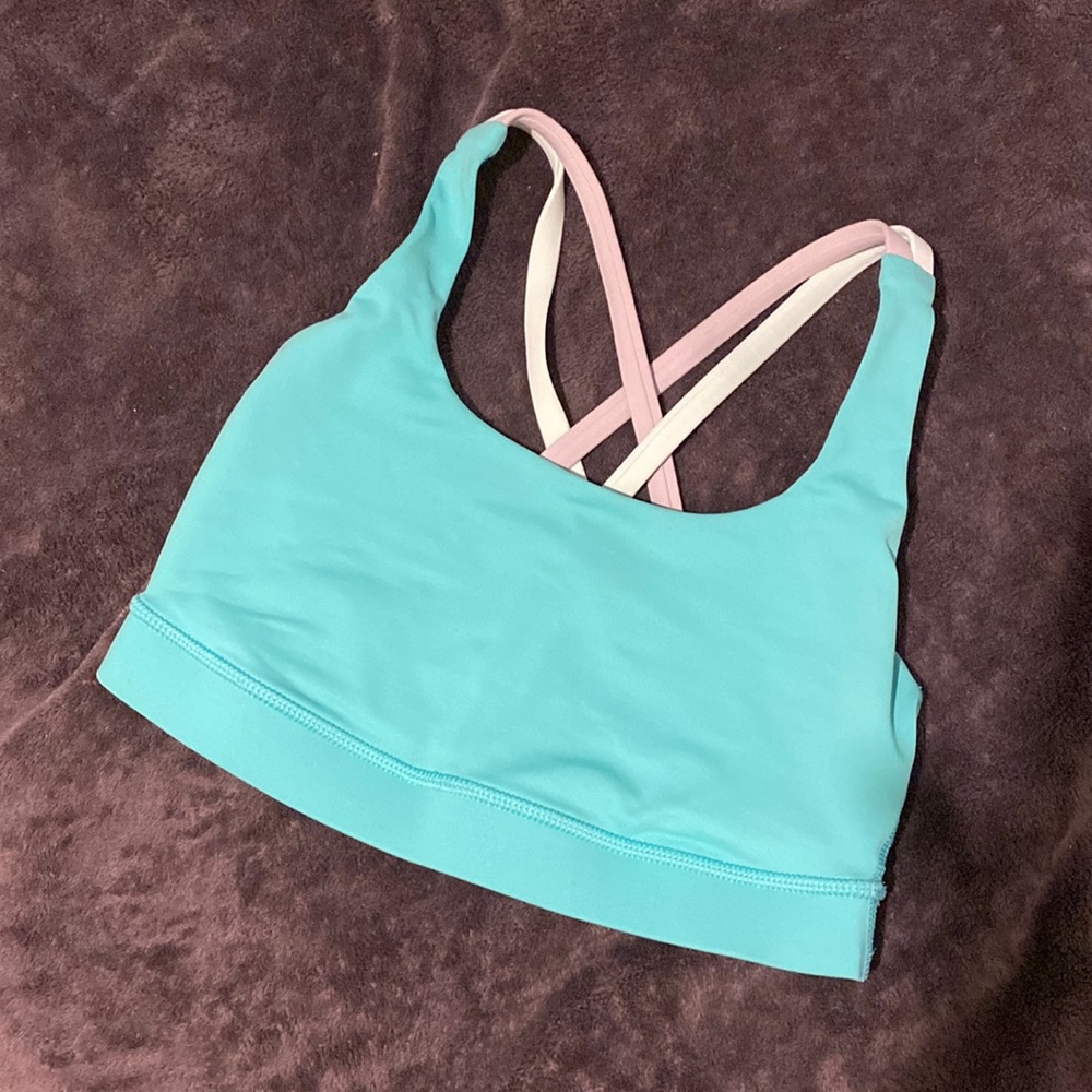 Lululemon sports bra